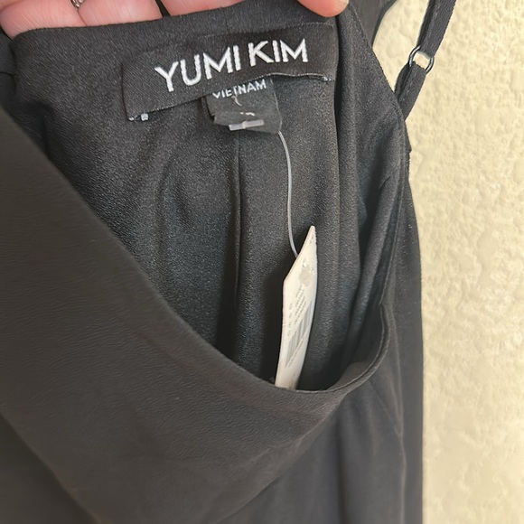 Elegant Black Evening Gown - Picture 7 of 9